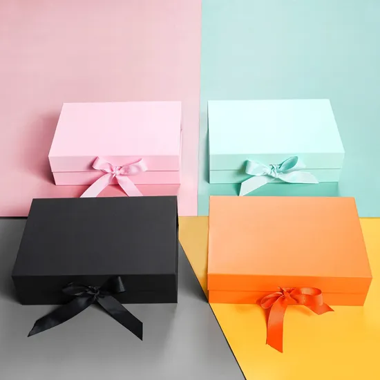 China Custom Foldable Cardboard Cosmetics Makeup Jewelry Clothes Magnetic Paper Gift Packing Box Watch Wedding Party Festival Gift Packaging Box