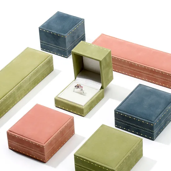 Man Vegan Luxury Earring and Packaging Velvet Jewelry Box Custom Logo 
